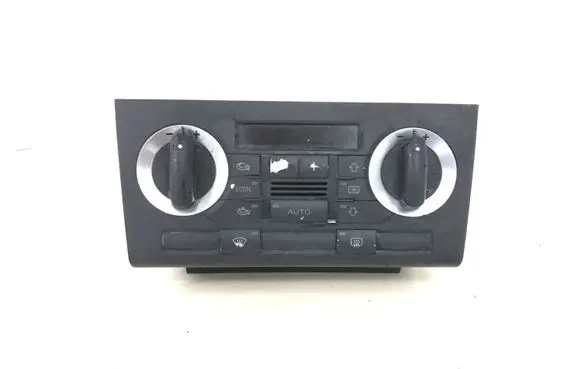 Audi A3 S3 8P Climate control unit 8P0820043D