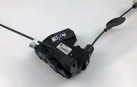 Renault Talisman Coupe door lock (next to the handle) 825025004R