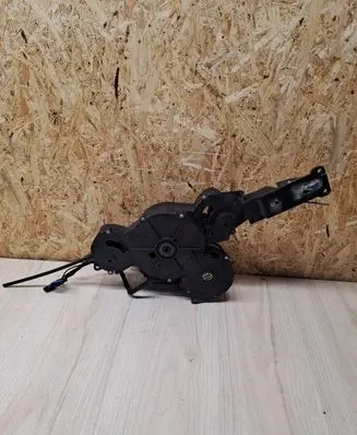 Peugeot 807 Sliding door motor assembly 16835853 16835852 16835875