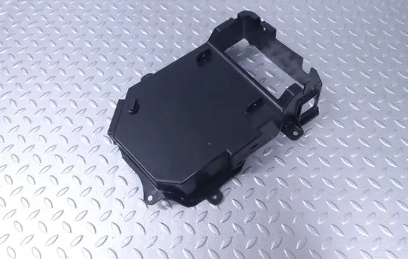 Land Rover Defender Hybrid/electric vehicle battery tray L8B210C810AD LR131510