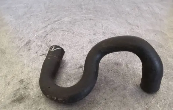 Volkswagen New Beetle Engine coolant pipe/hose 1C0121096