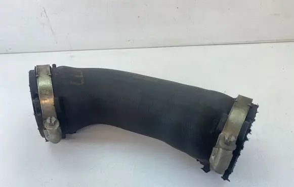 Intercooler hose/pipe