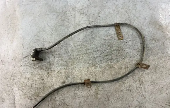 Mitsubishi Pajero Sport I ABS rear brake sensor 