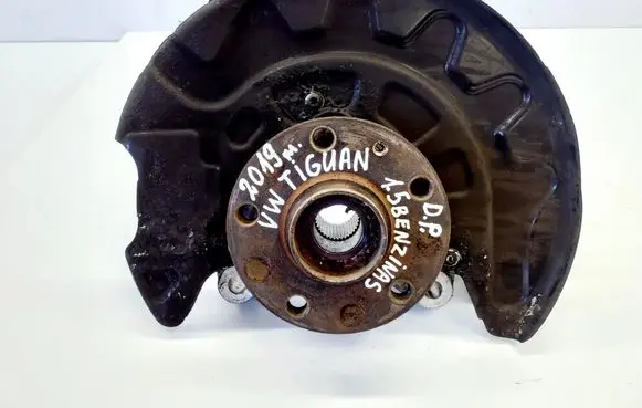Volkswagen Tiguan Front wheel hub 5QF400054AG 5Q0615312G