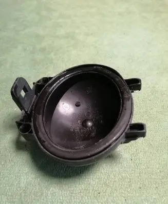 Headlight/headlamp dust cover