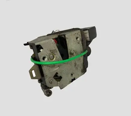 BMW 5 E39 Rear door lock