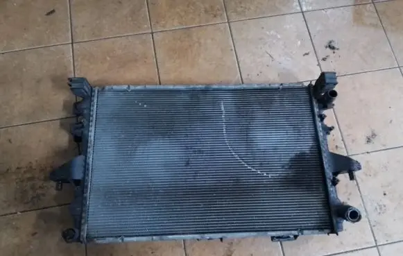 Volkswagen Transporter - Caravelle T5 Coolant radiator 7H0121253J