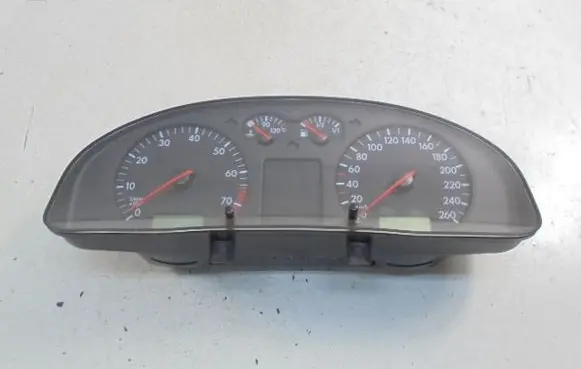 Speedometer (instrument cluster)