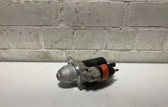 BMW 5 E60 E61 Starter motor 7610343 9003704743 R612922A