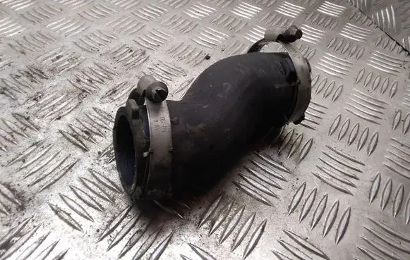Audi A4 S4 B7 8E 8H Intercooler hose/pipe 8E0145703J