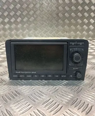 Audi A3 S3 8P Radio/CD/DVD/GPS head unit 8P0035192A