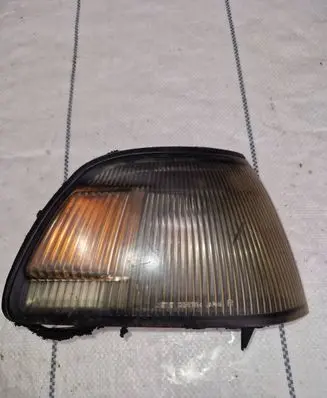 Mitsubishi Pajero Sport I Front indicator light 12087194
