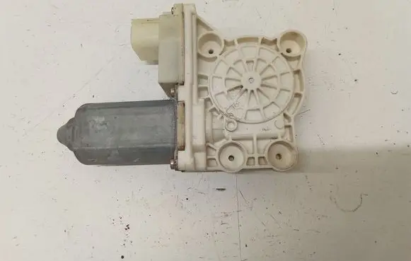 BMW 7 E65 E66 Rear door window regulator motor 5WK1052