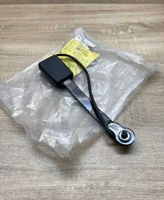 Mazda 2 Front seatbelt buckle DA6A57620