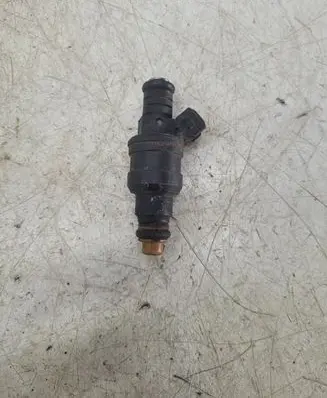 Audi A6 S6 C4 4A Fuel injector 078133551