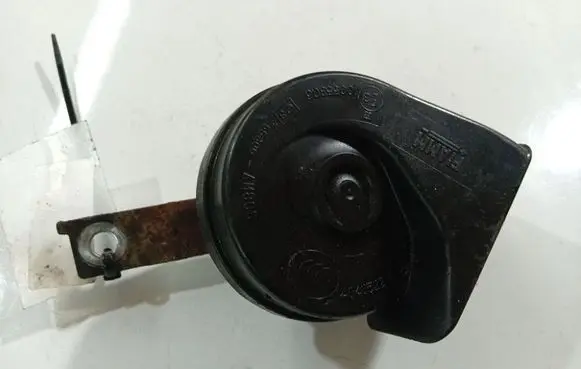 Nissan Qashqai Horn signal 0055306