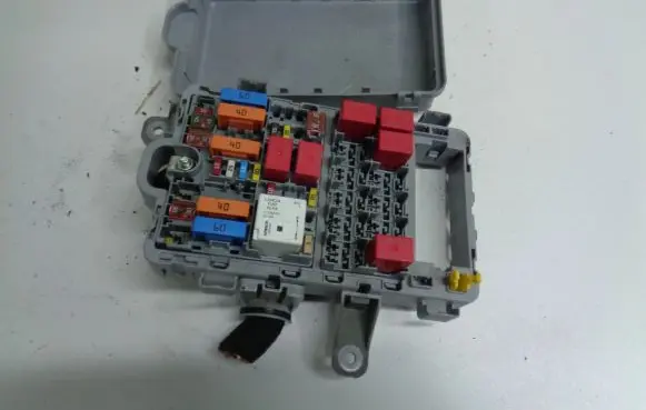 Alfa Romeo Giulia Fuse box set 00505457870 2287A8015