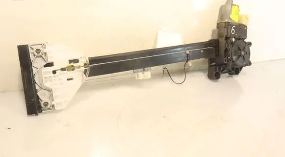 Ford S-MAX Rear window lifting mechanism without motor