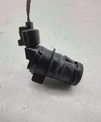 Mazda 6 Windscreen/windshield washer pump 8603102451