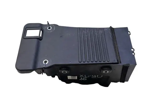 Volvo XC90 Battery box tray 31353780 31353781
