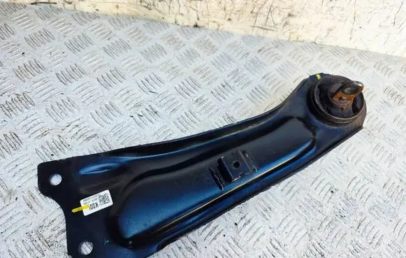 KIA Niro Rear control arm 55270AT000 K00L
