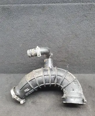 Audi A8 S8 D4 4H Air intake hose/pipe 4H0129572 057103224A