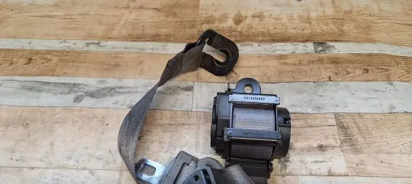 Jeep Grand Cherokee (WK) Rear seatbelt 1CL92TRMAA P1CL92BD5AA