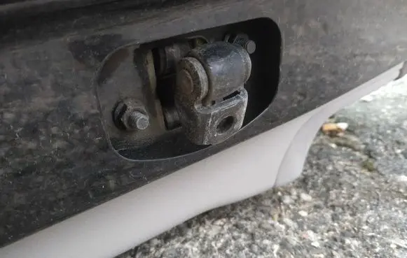Volvo S40 Rear door check strap stopper