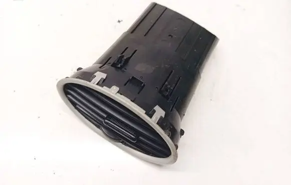 Ford Focus Dash center air vent grill 6M41A014L21CB