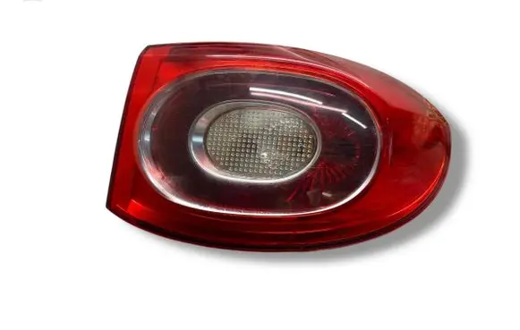 Volkswagen Tiguan Rear/tail lights 02RS1 0122 11390