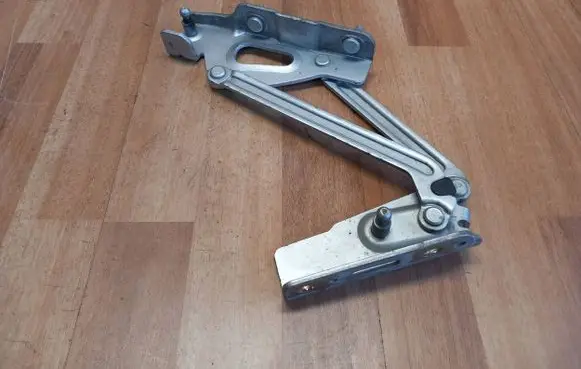 Peugeot 407 Tailgate/trunk/boot hinge 861394