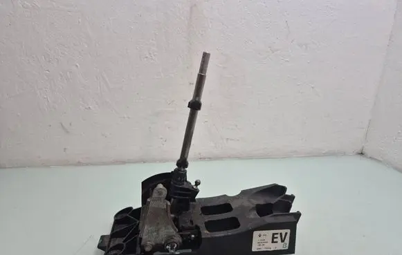 Renault Megane III Gear shifter/selector 8200778215