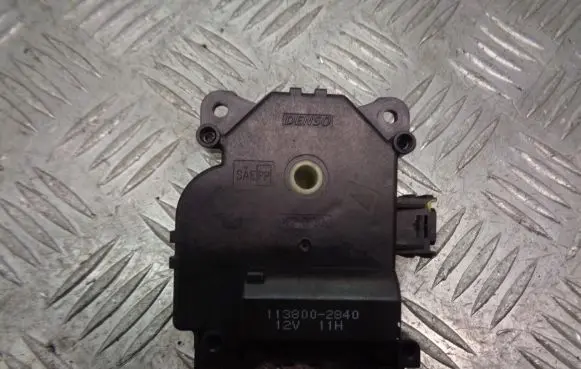 Mitsubishi Colt A/C air flow flap actuator/motor 1138002840