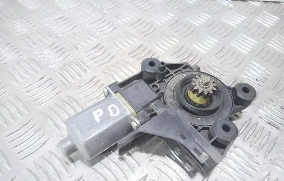 Ford Focus Front door window regulator motor 4M5T14553