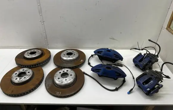 BMW iX Brake discs and calipers set 7915679 7915680 A002A334