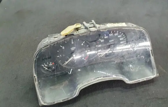 Opel Zafira A Speedometer (instrument cluster) 09228757EJ 351184000 02450225
