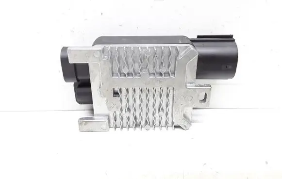Volvo V60 Coolant fan relay 