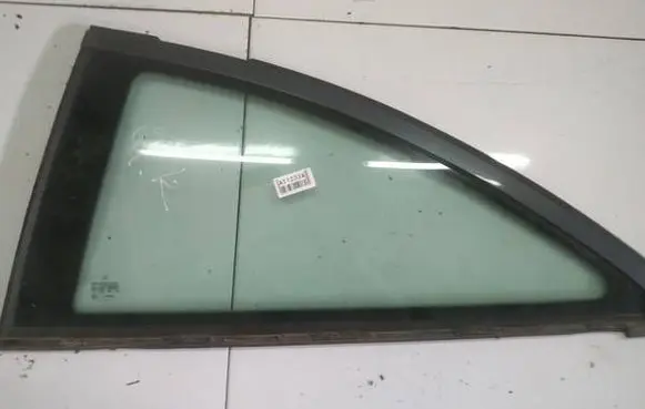Mercedes-Benz C W203 Rear side window AS2