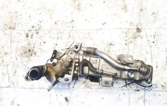 BMW 5 GT F07 EGR valve cooler 11717822350