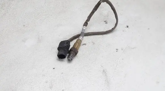 Mercedes-Benz CLA C117 X117 W117 Lambda probe sensor 0095425618 025801731