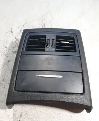 BMW 3 E90 E91 Rear air vent grill 7129556 6932023 6932024