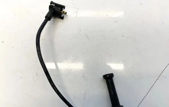 Renault Clio II Ignition plug leads 7700113880