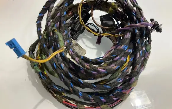 Mercedes-Benz CLK A209 C209 Sound system wiring loom A2095400535 2095400535