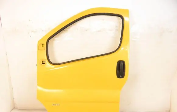 Opel Vivaro Front door 