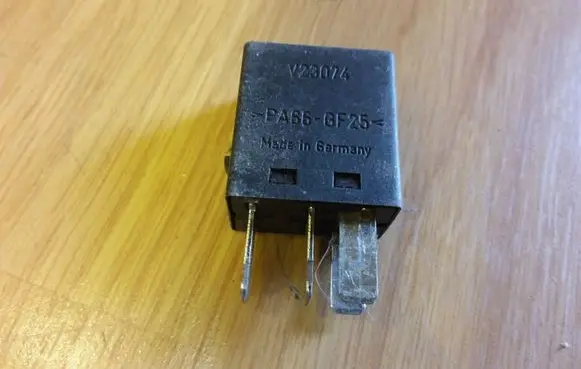 Volvo S40, V40 Other relay 198 MB953382
