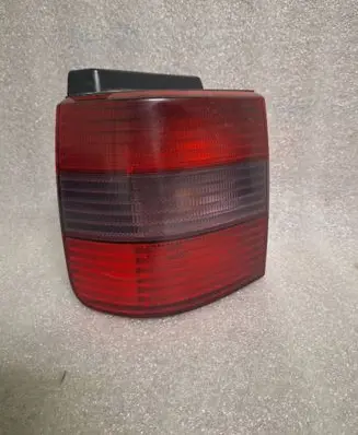 Volkswagen PASSAT B4 Rear/tail lights 3A9945111B