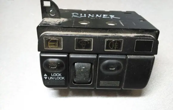 Mitsubishi Space Runner A set of switches 