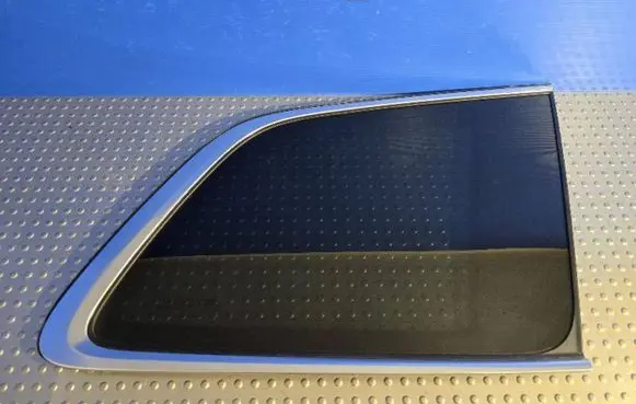 Volvo XC90 Rear side window 31442520