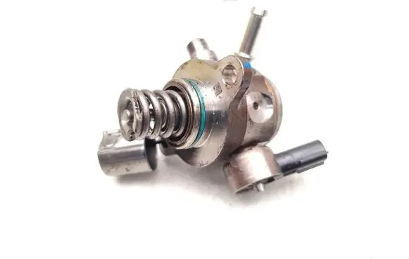 Suzuki SX4 S-Cross Fuel injection high pressure pump 15210-53S01-000 HFS554501A