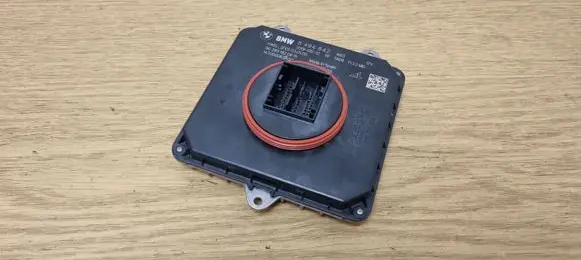 BMW i3 LED ballast control module 8494842